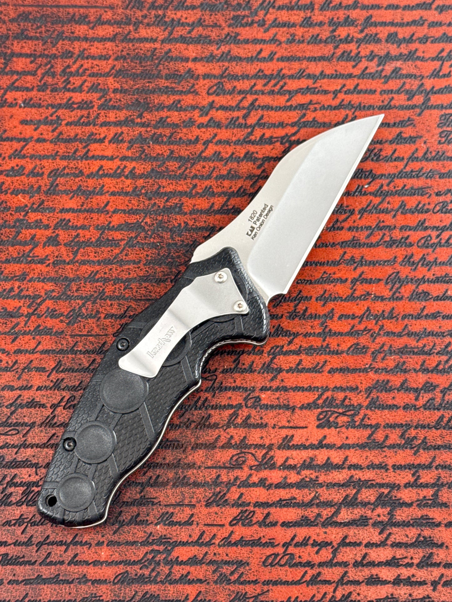 Kershaw model 1820 Needs Work ( like new with box )