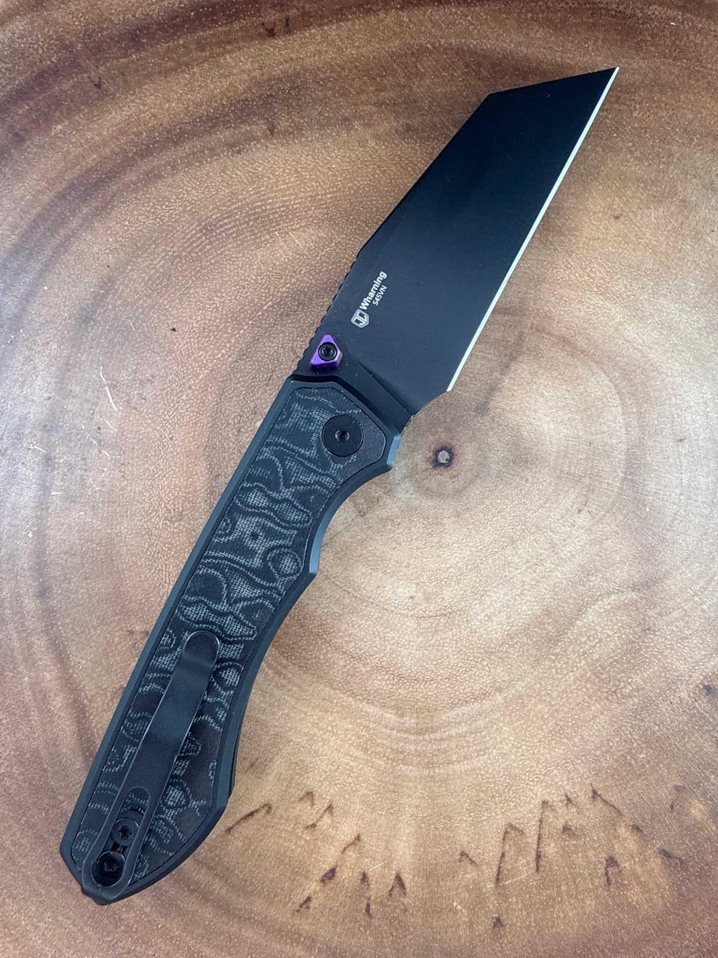 Kizer Wharning ( Pre owned like New with Box )