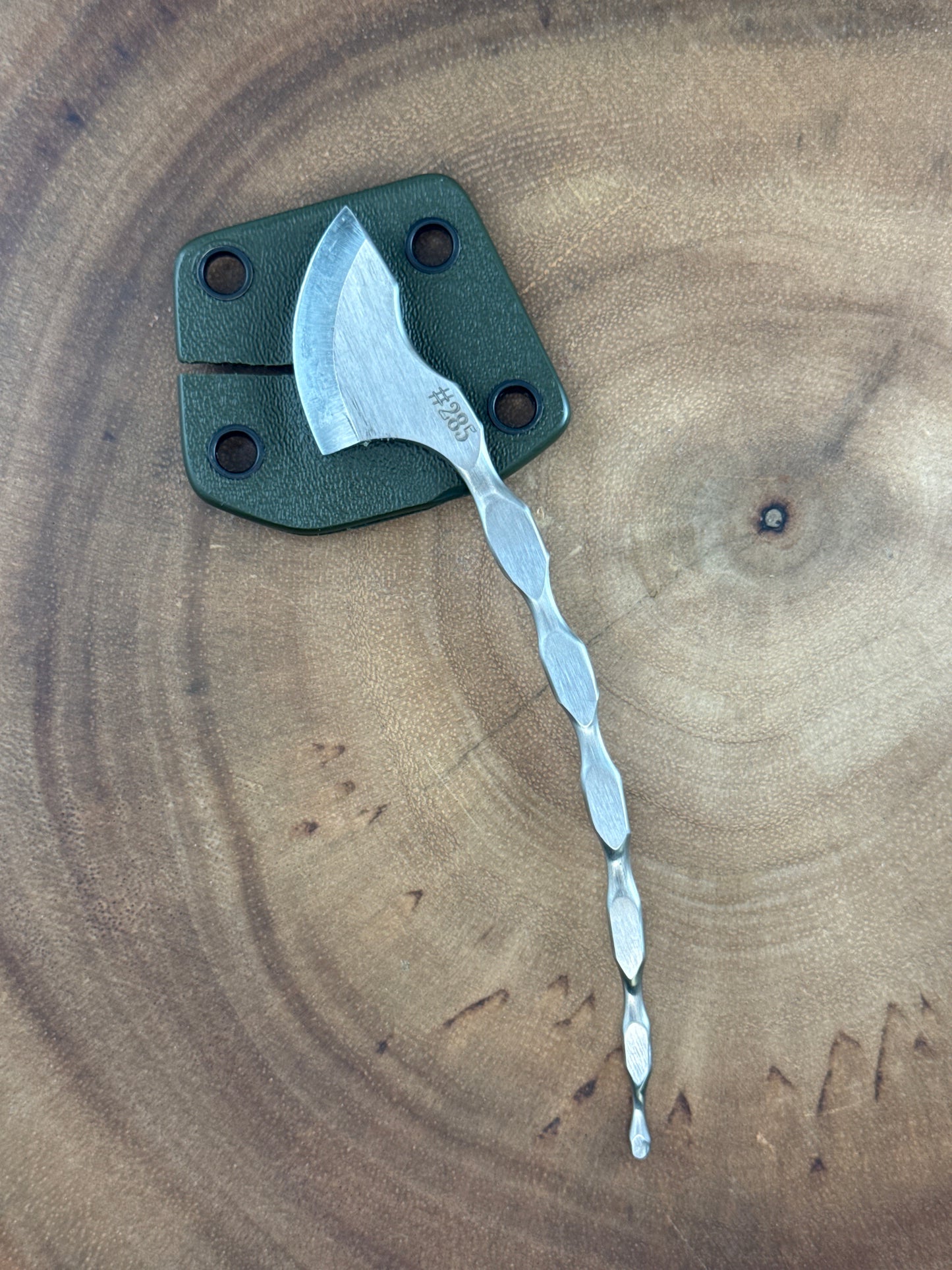 Cat Tail Green Sheath ( Neck Knife w Fisherman Slot )