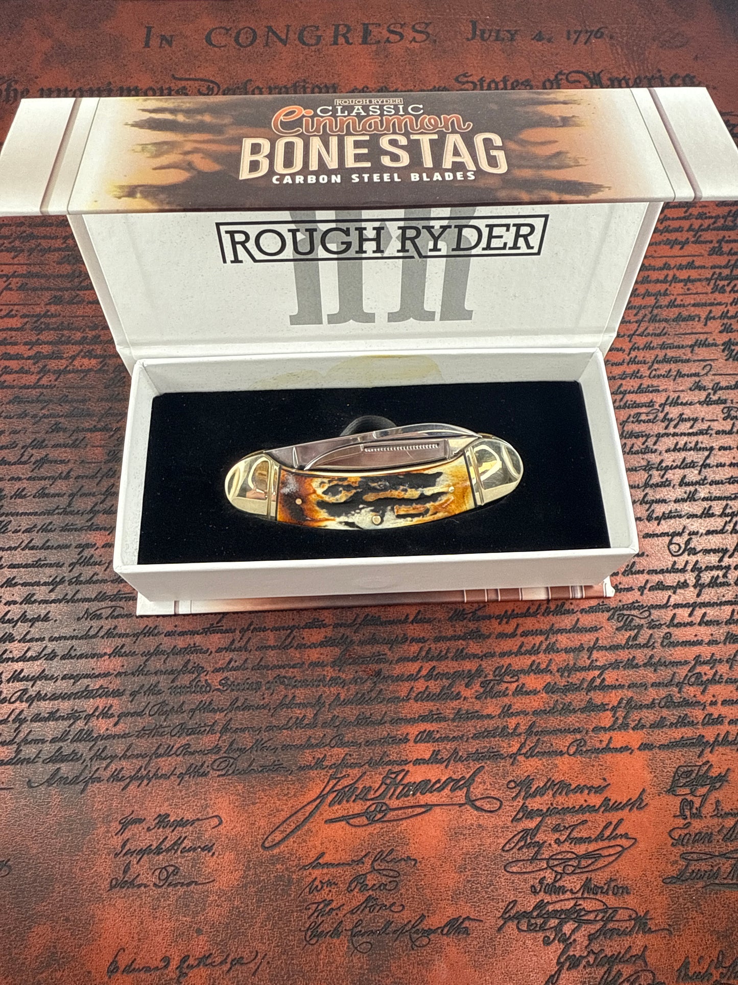 Rough Ryder Classic Cinnamon bone stag No.RR2428 ( new )