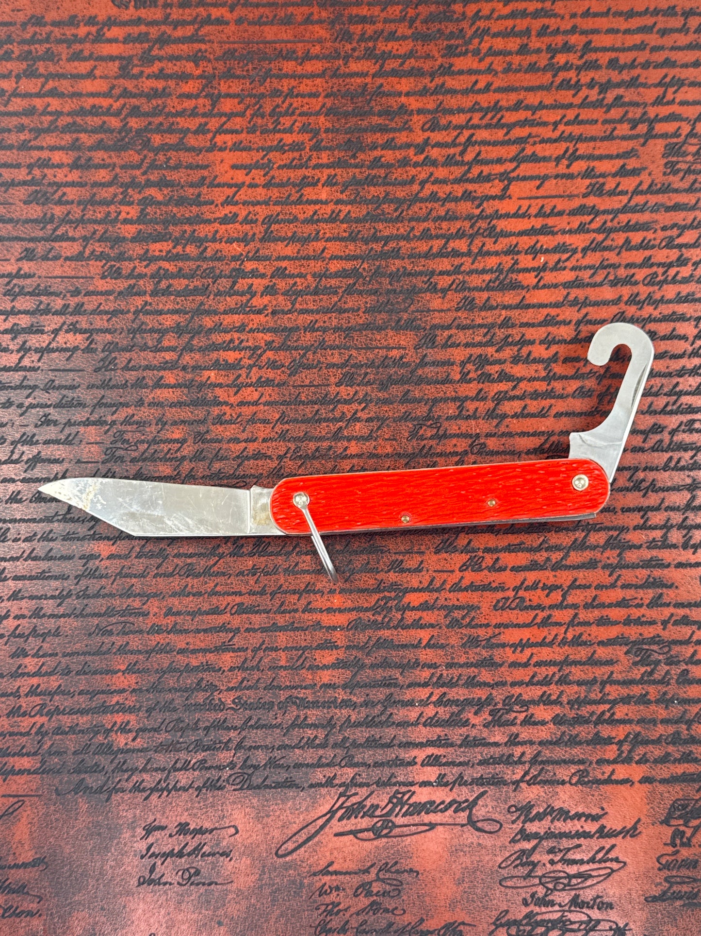 Vietnam Era Issue Camillus Paratrooper ( used )
