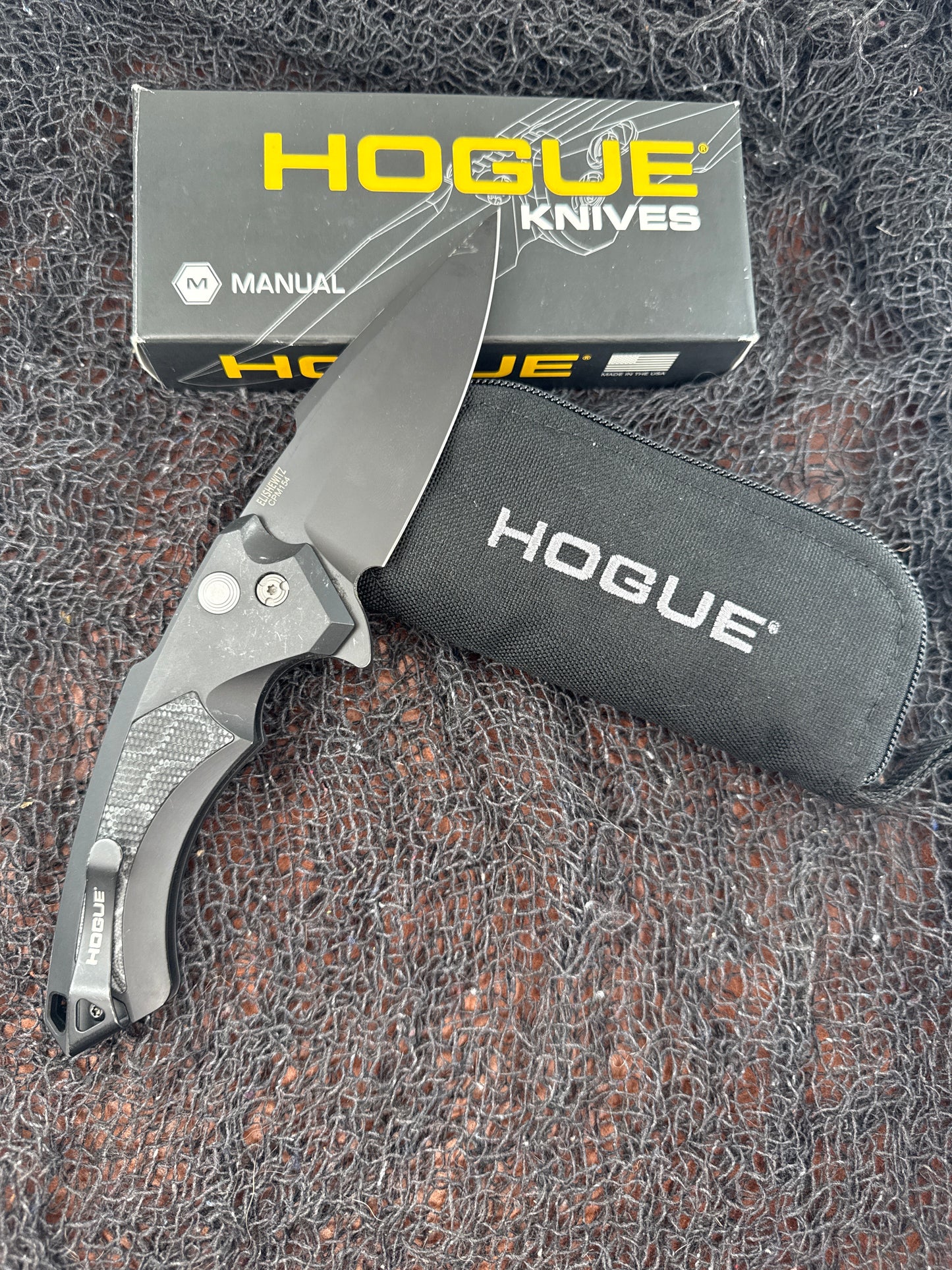 HOGUE KNIVES ( used ) with box