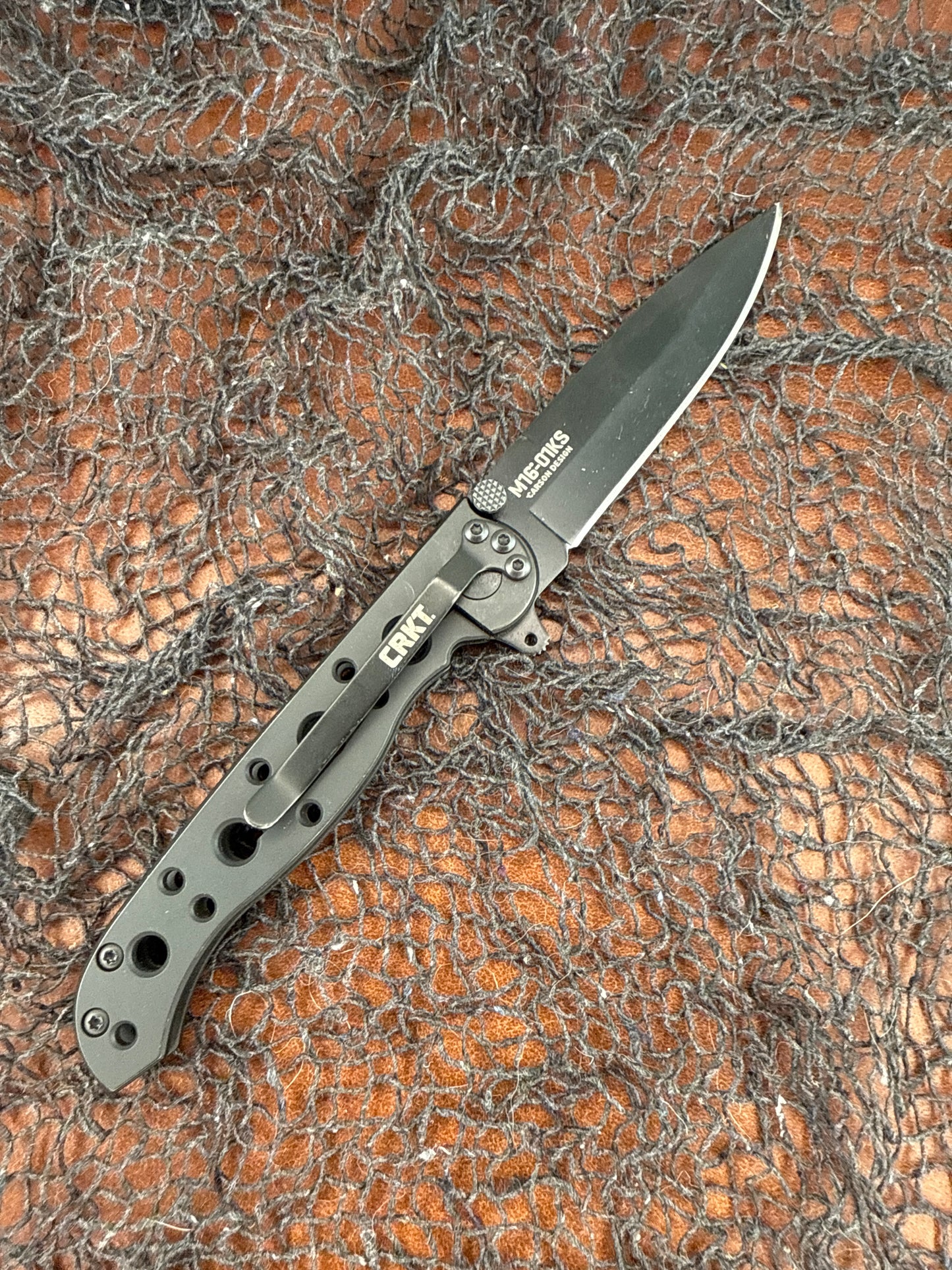 CRKT M16-FX( used )without box