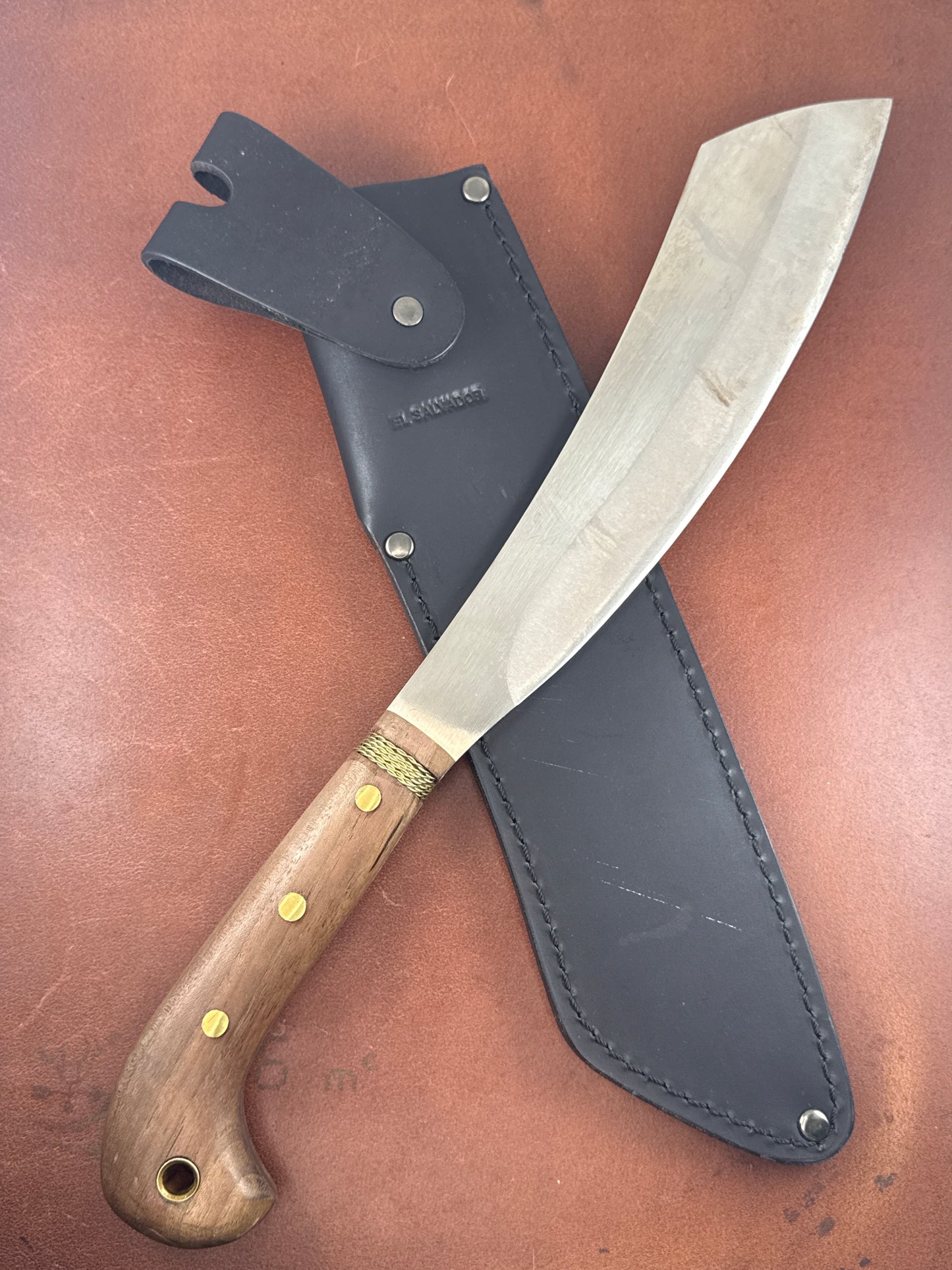Condor Machette El Salvador ( used without box )