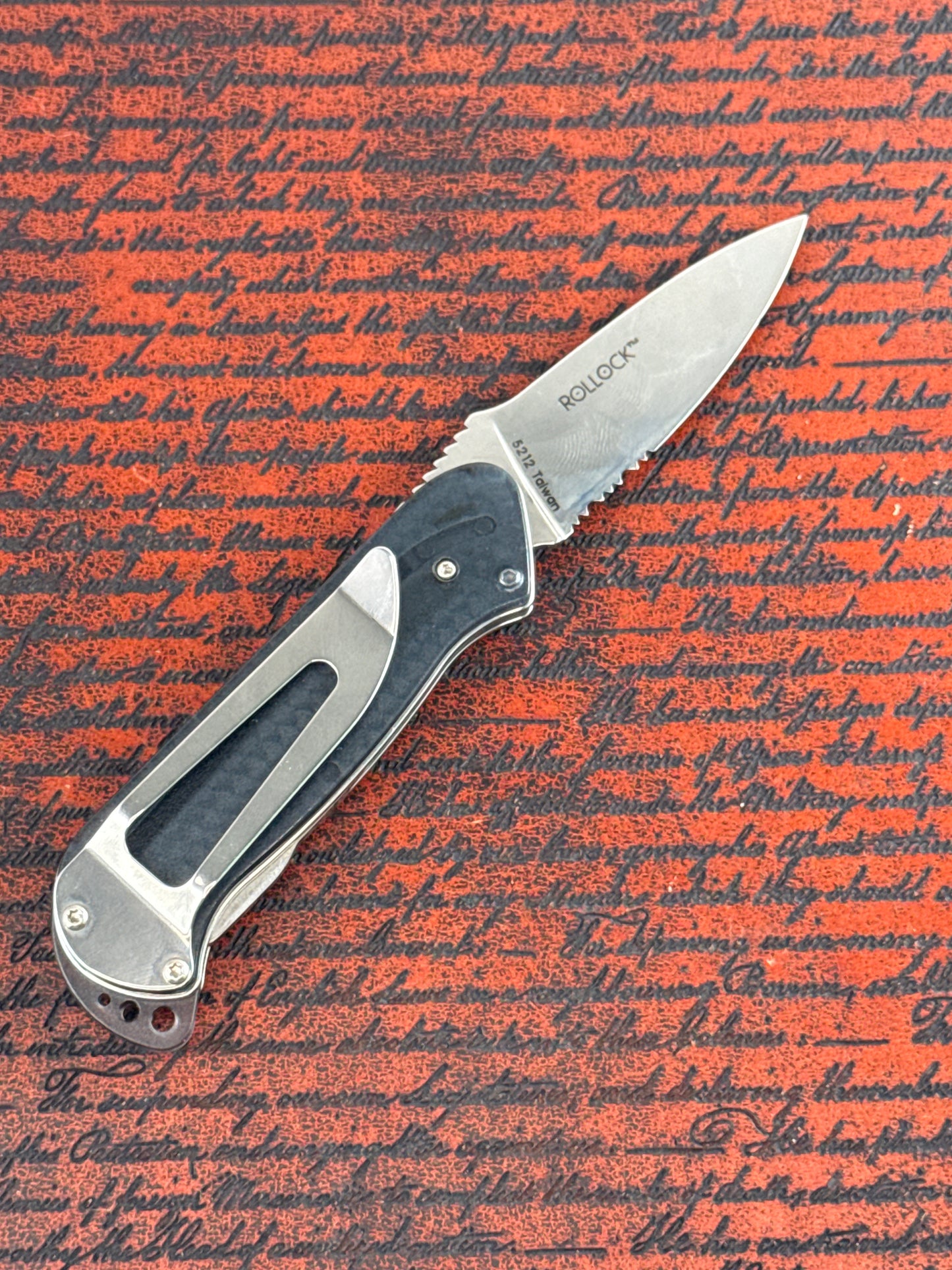 Crkt Rollock Black ( like new with box )