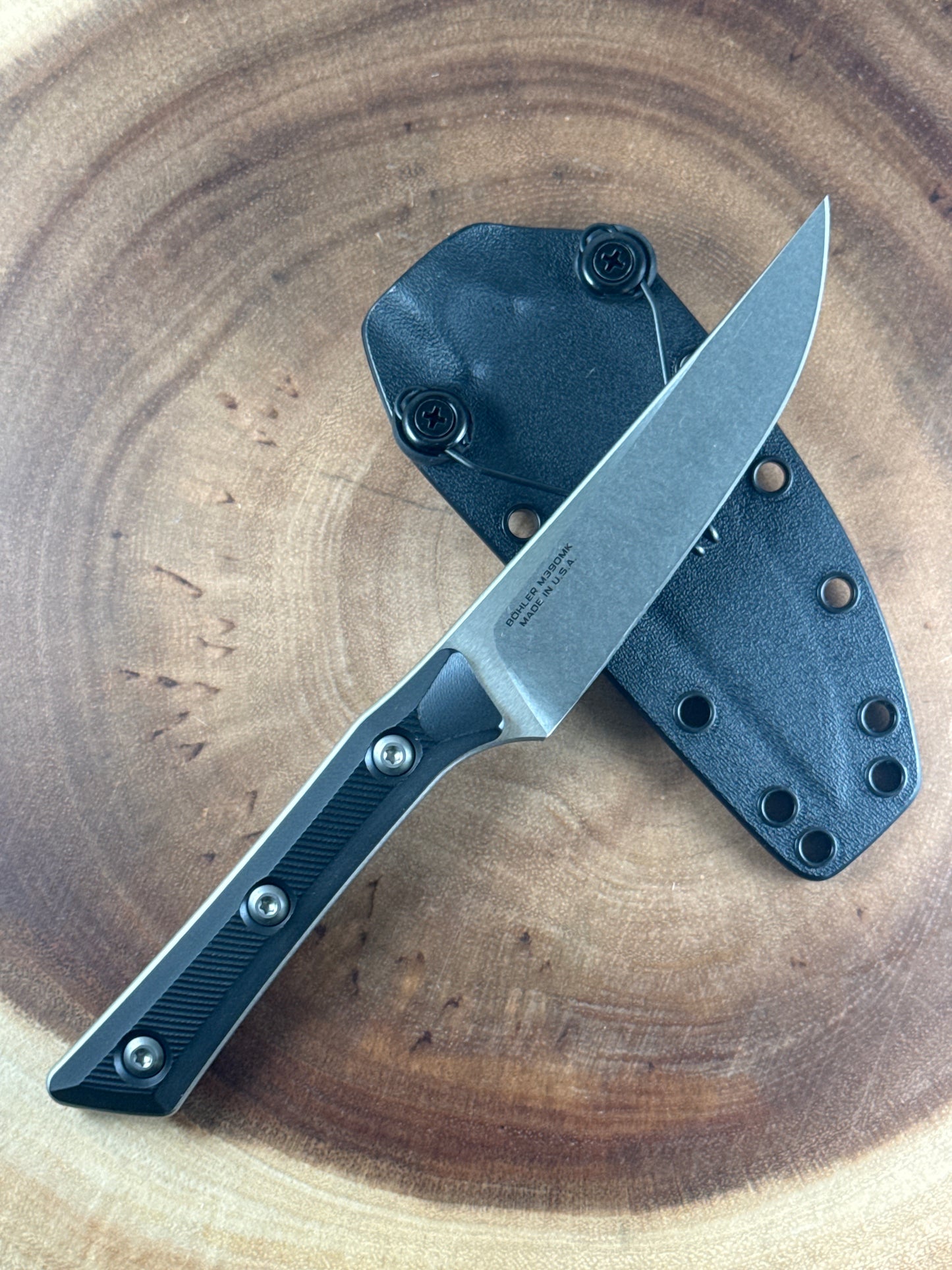 Microtech Single Steak Knife with Sheath ( New without Box )
