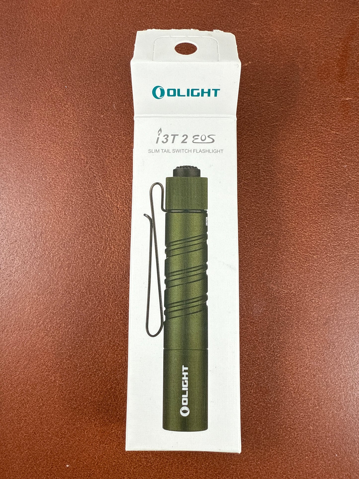 OLIGHT 3T 2 EOS ( NEW WITH BOX )