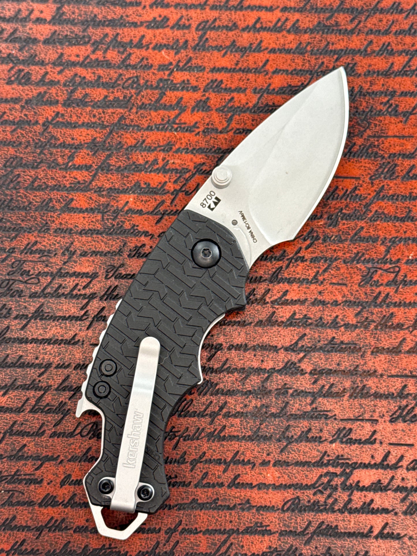 Kershaw shuffle 8700 ( New with Box )