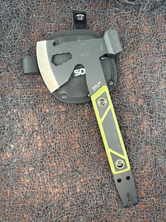 SOG HQ DUAL STRIKE ( new ) With case