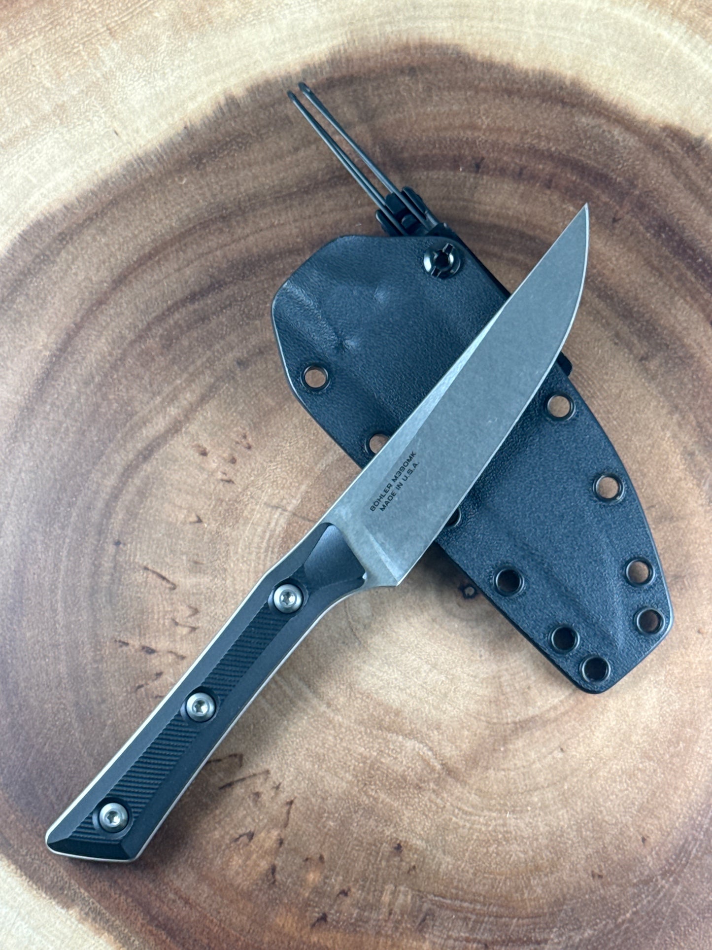 Microtech Single Steak Knife with Sheath ( New without Box )