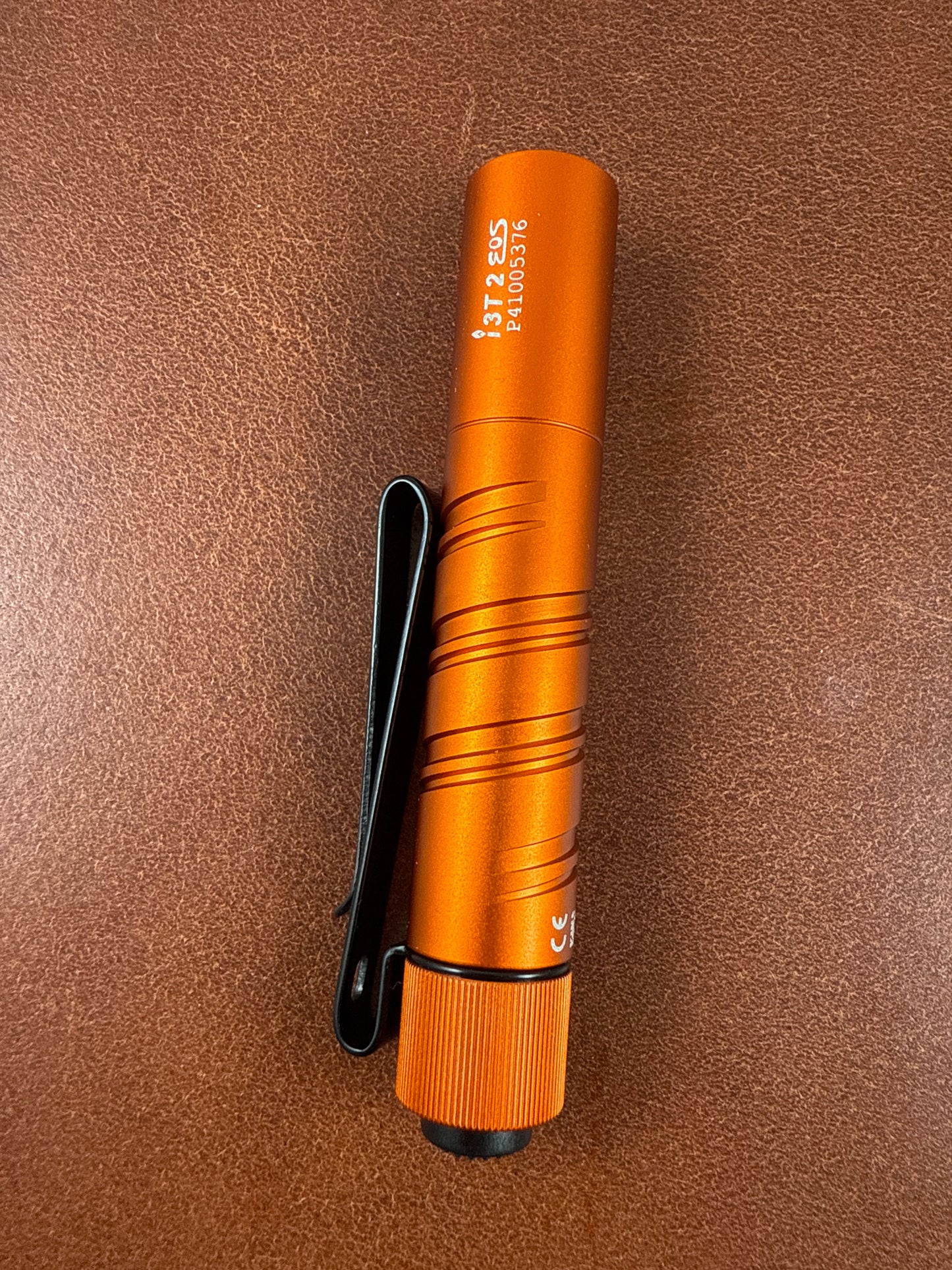 OLIGHT 3T 2 EOS ( NEW WITH BOX )