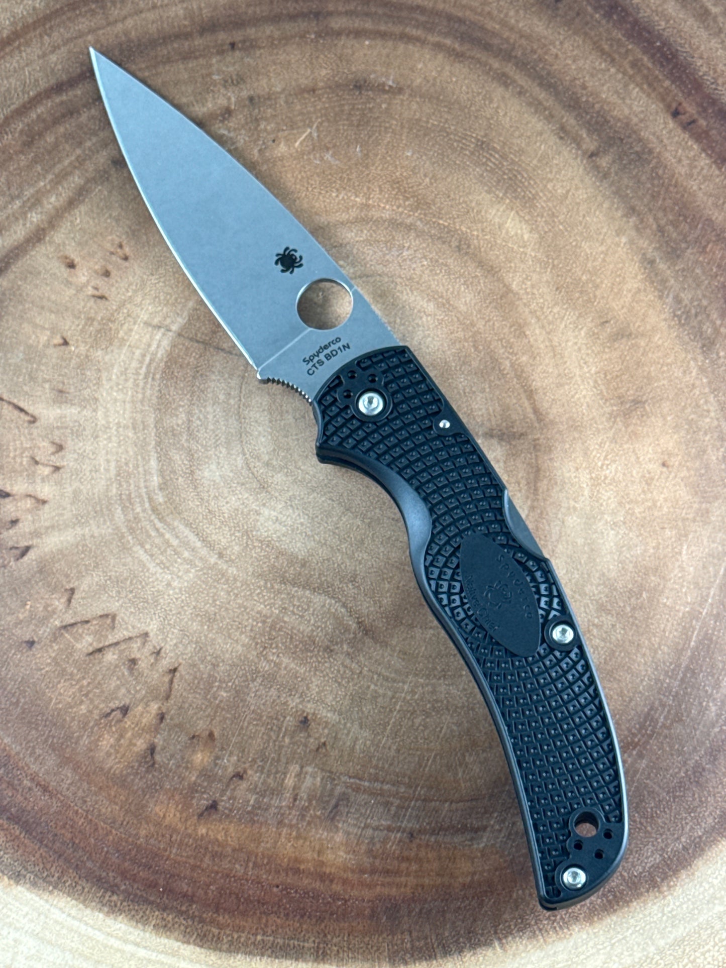 Spyderco Native Chief ( New with Box )