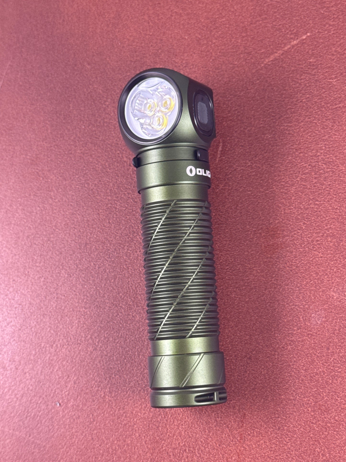 OLIGHT PERUN 3 ( NEW WITH BOX )