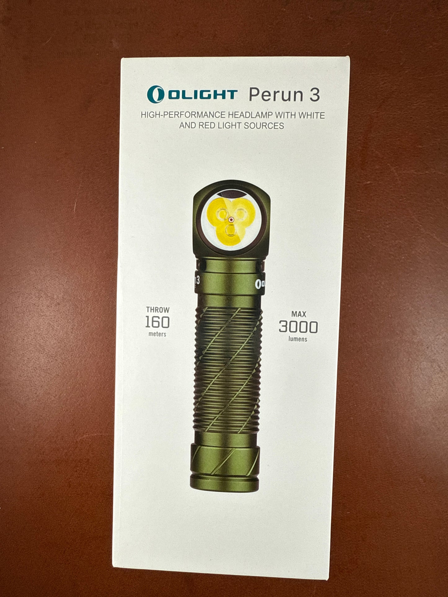OLIGHT PERUN 3 ( NEW WITH BOX )