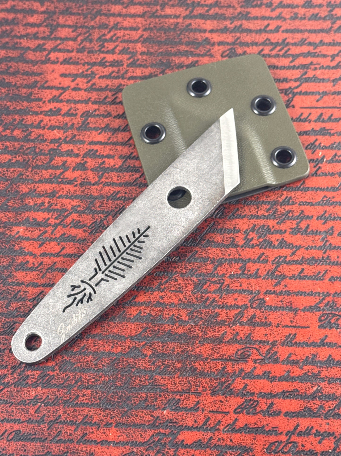 Flatwoods Green Sheath ( Neck Knife )