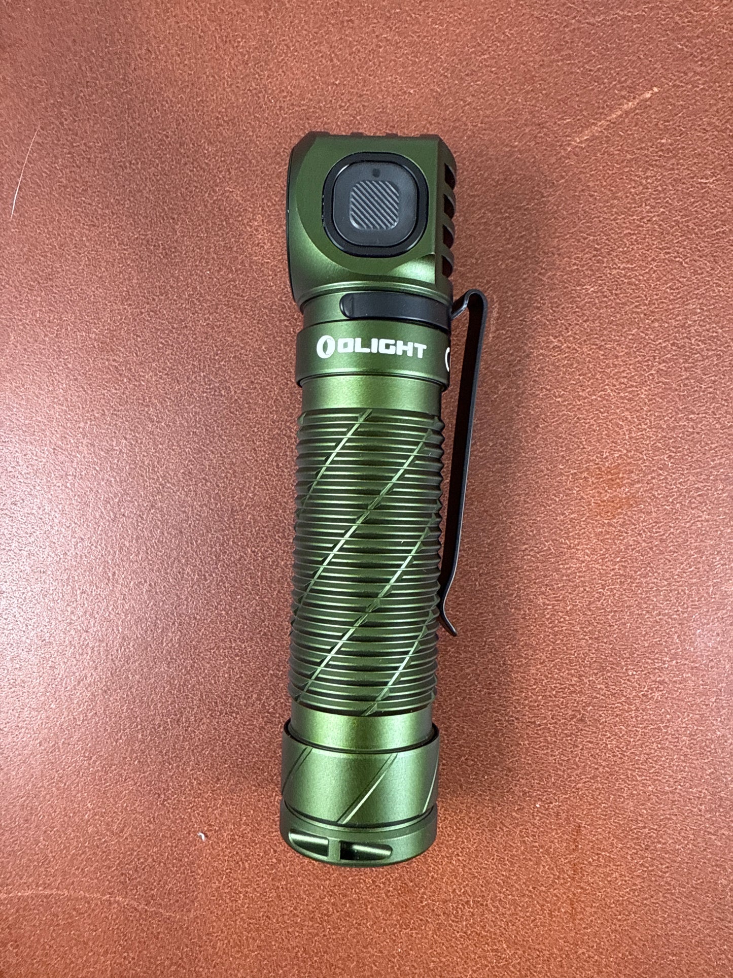 OLIGHT PERUN 3 ( NEW WITH BOX )