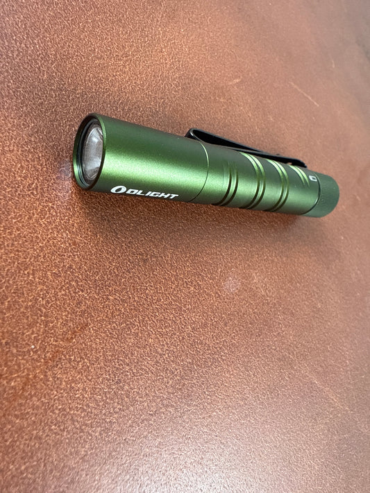 OLIGHT 3T 2 EOS ( NEW WITH BOX )