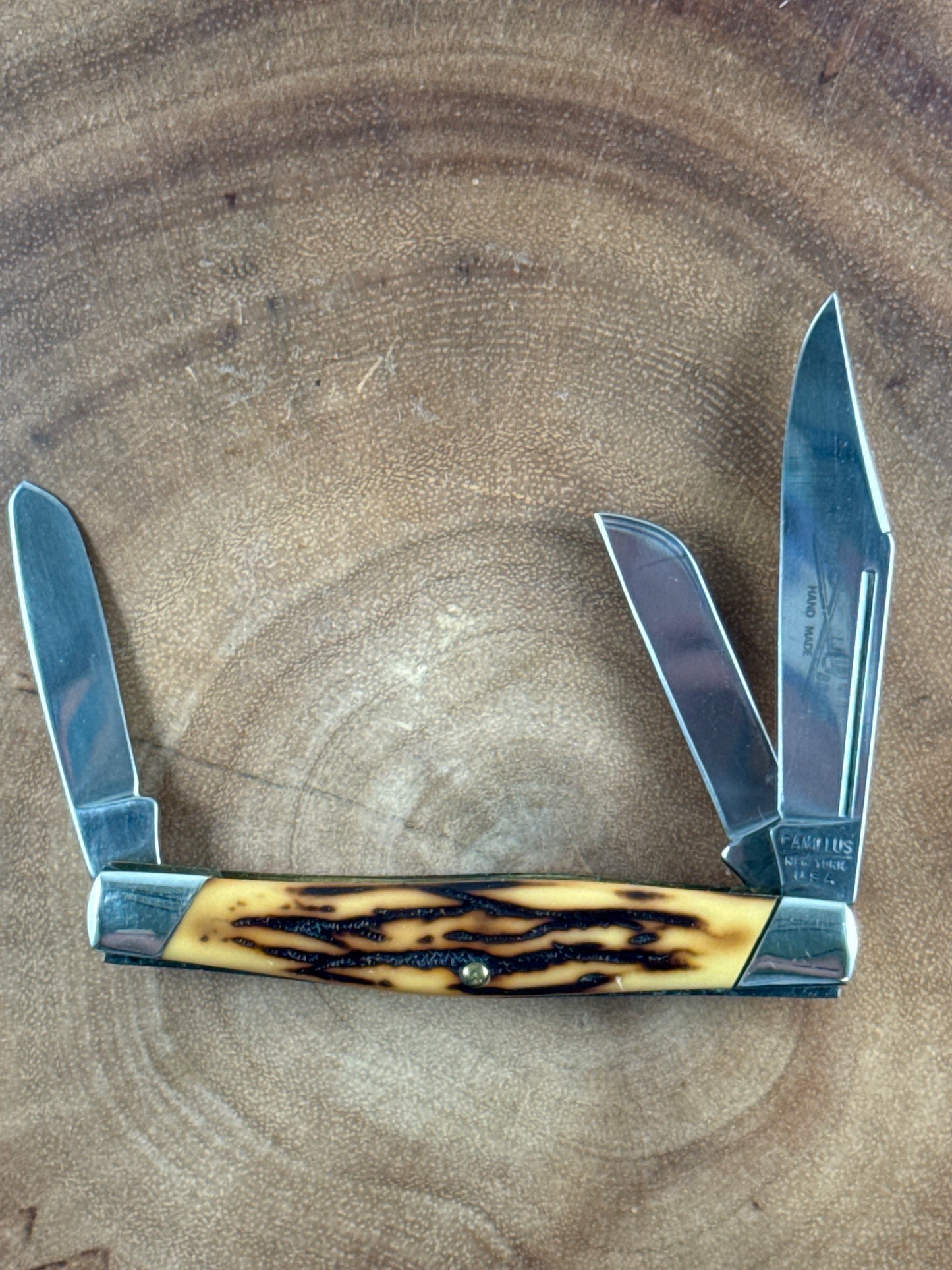 Camillus sword 3 blade ( Pre owned like New )