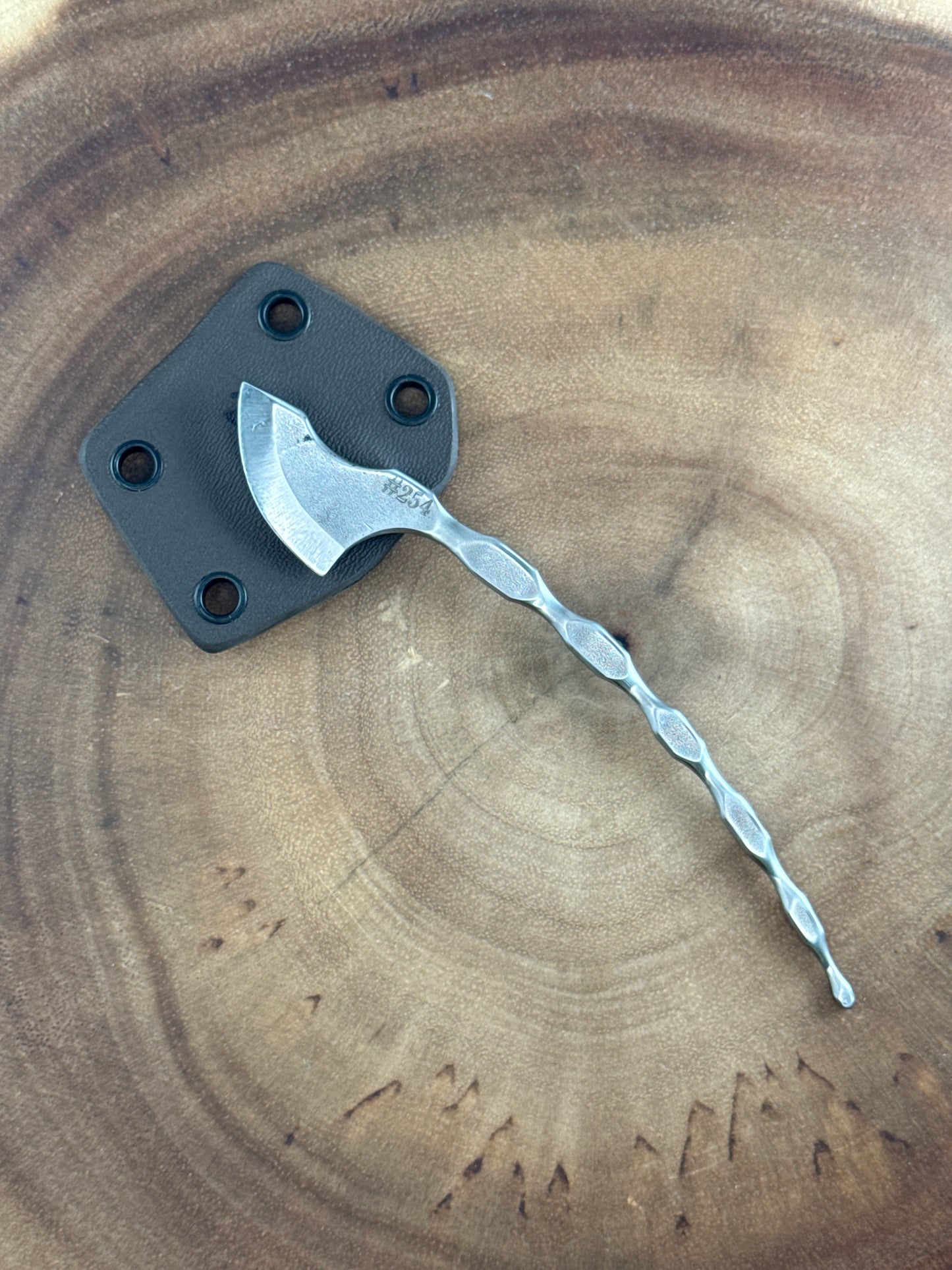 Cat Tail  Brown Sheath ( Neck Knife )