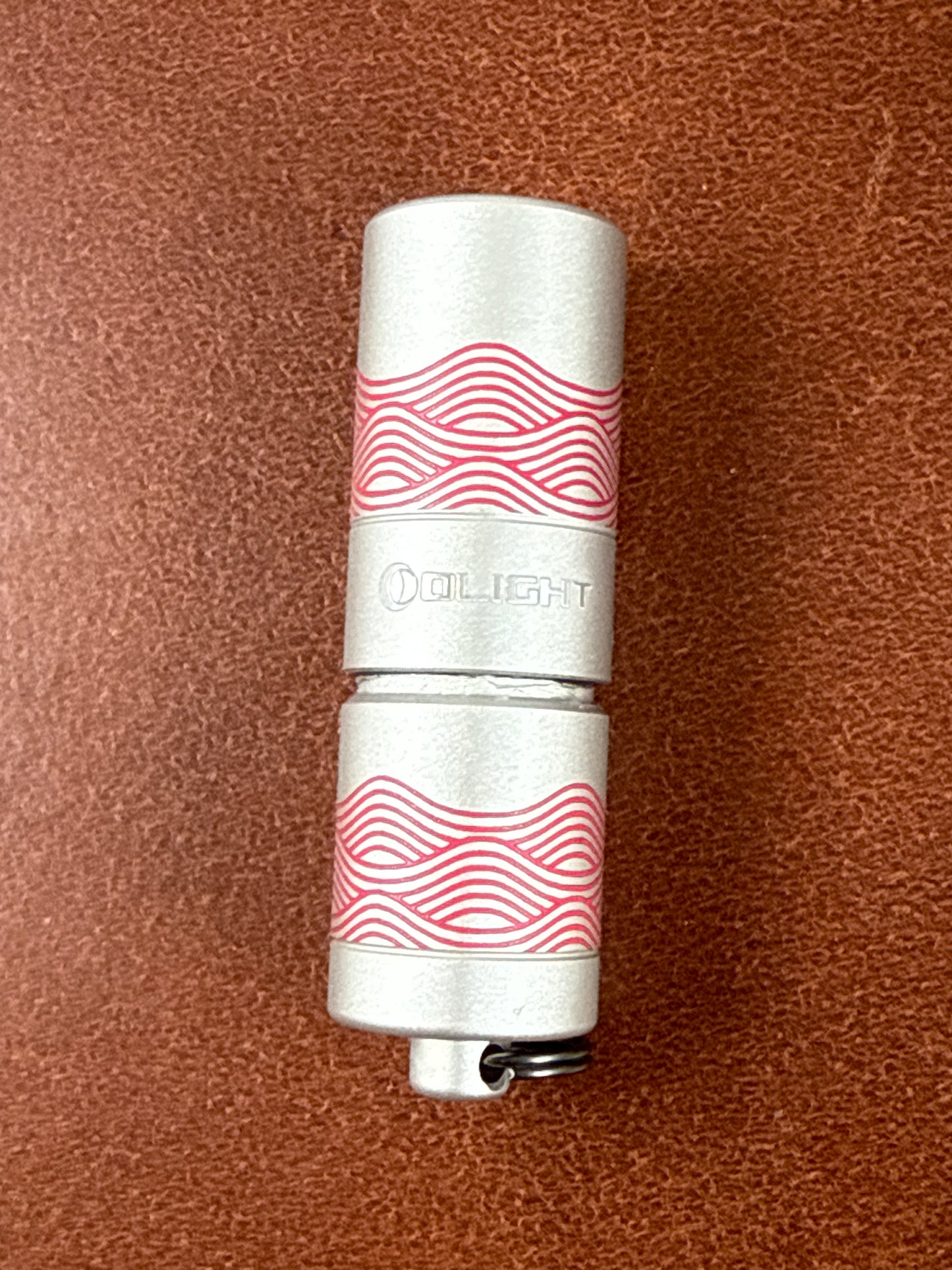 OLIGHT 1R 2 Pro ( NEW WITH BOX )