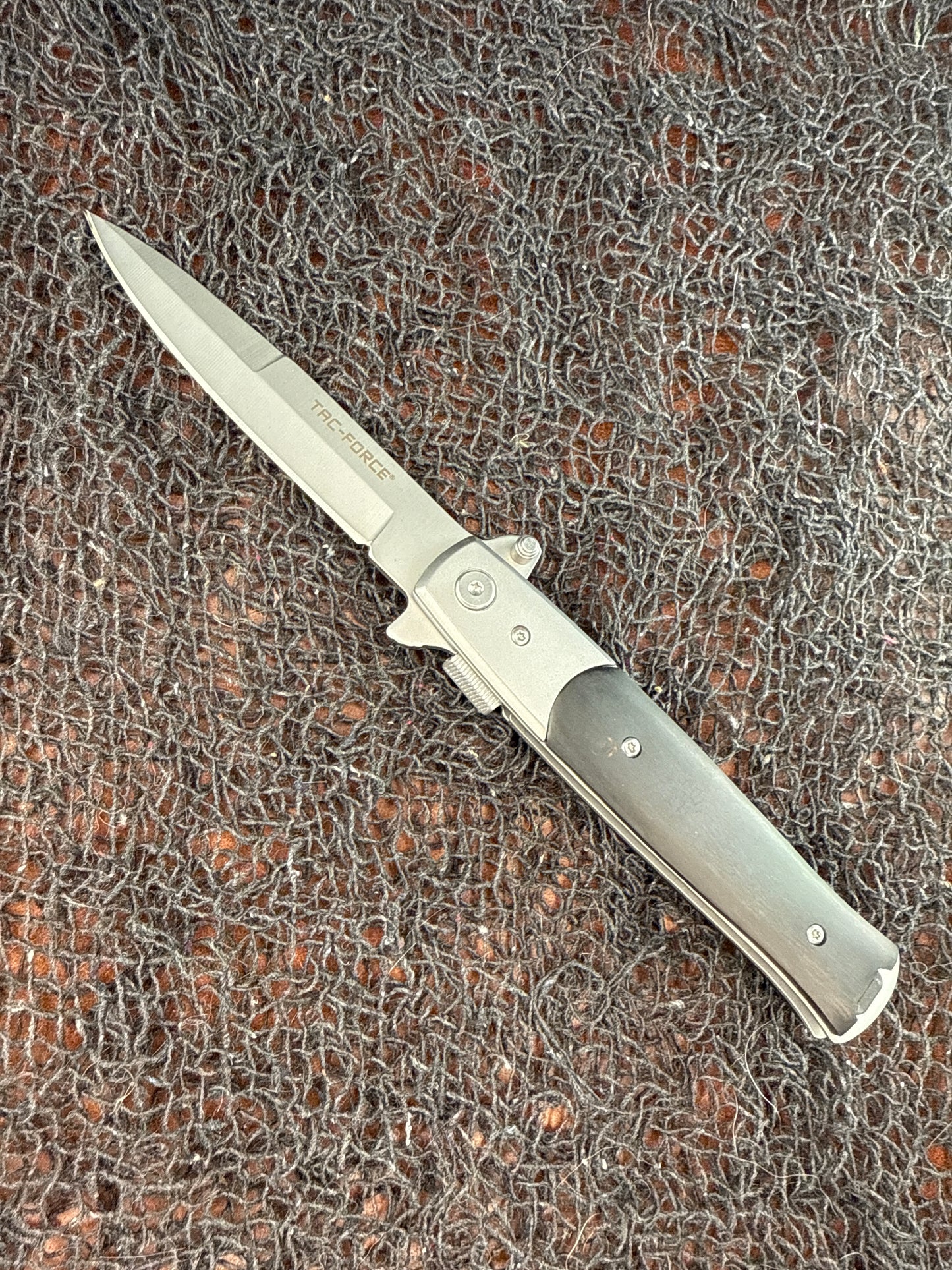 Tac-Force 428BW ( new ) with box