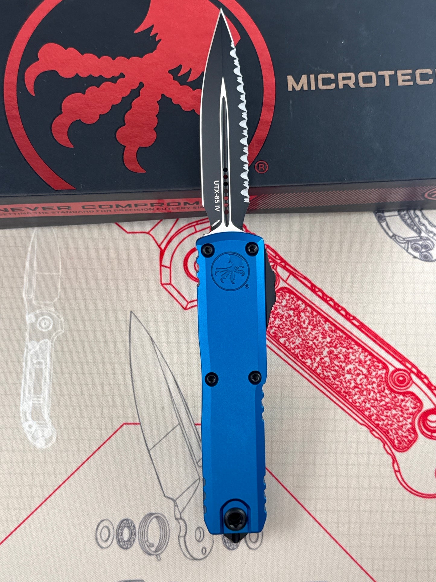 Microtech UTX-85 ( New with box )