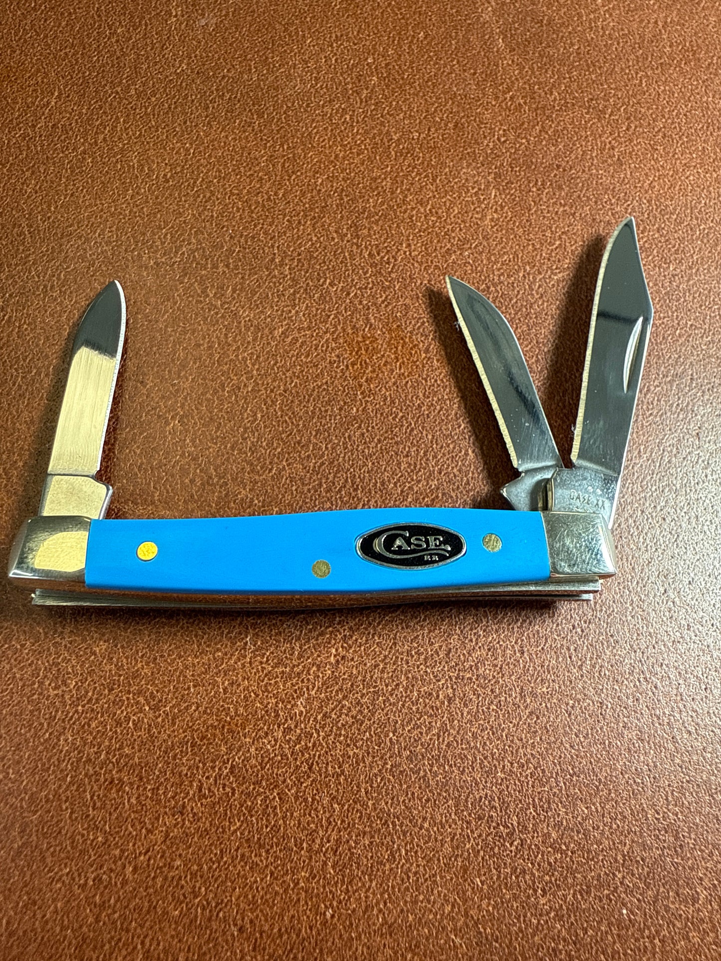 Light blue smooth small stockman