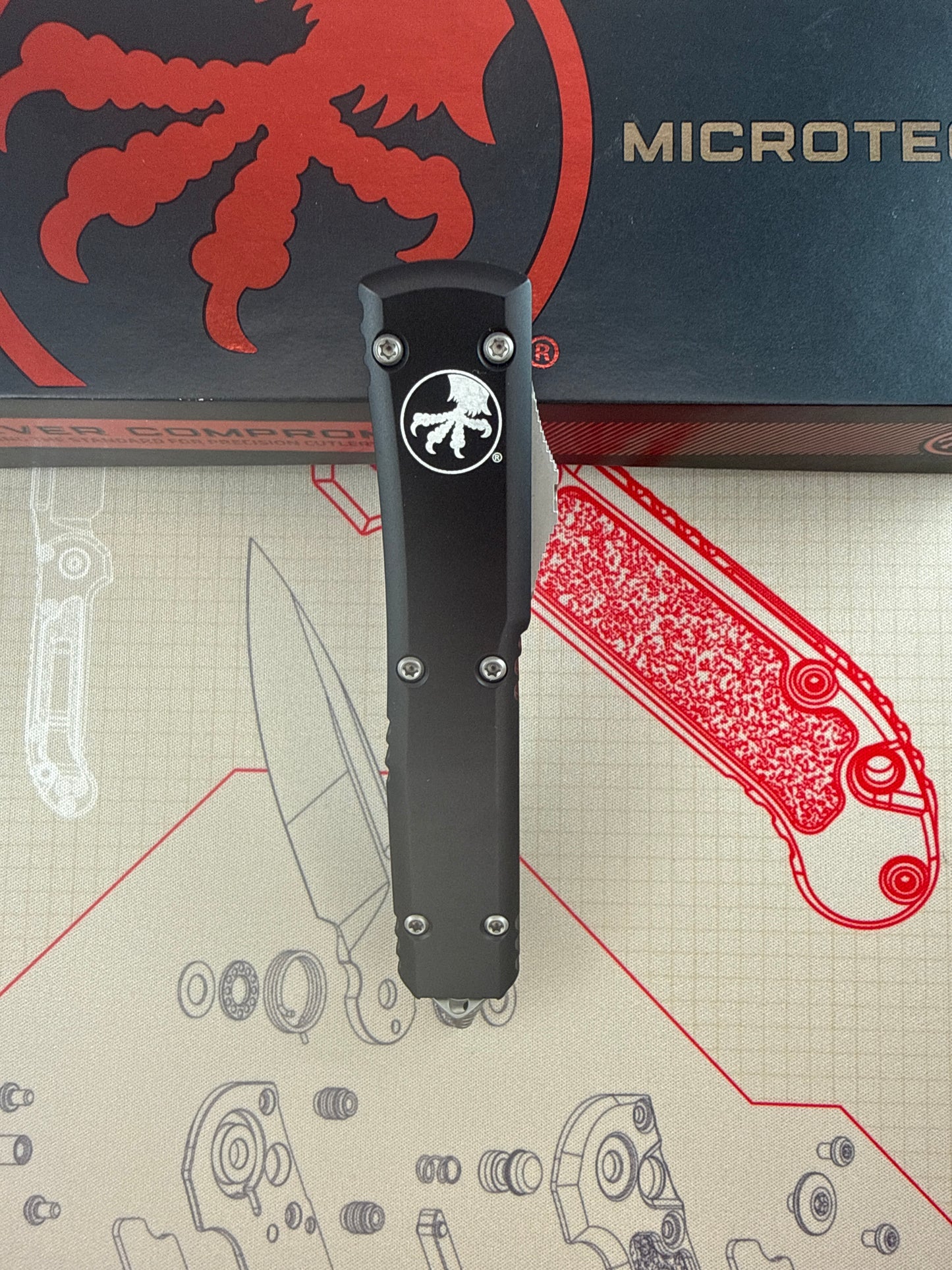 Microtech Ultratech ( pre owned never carried )