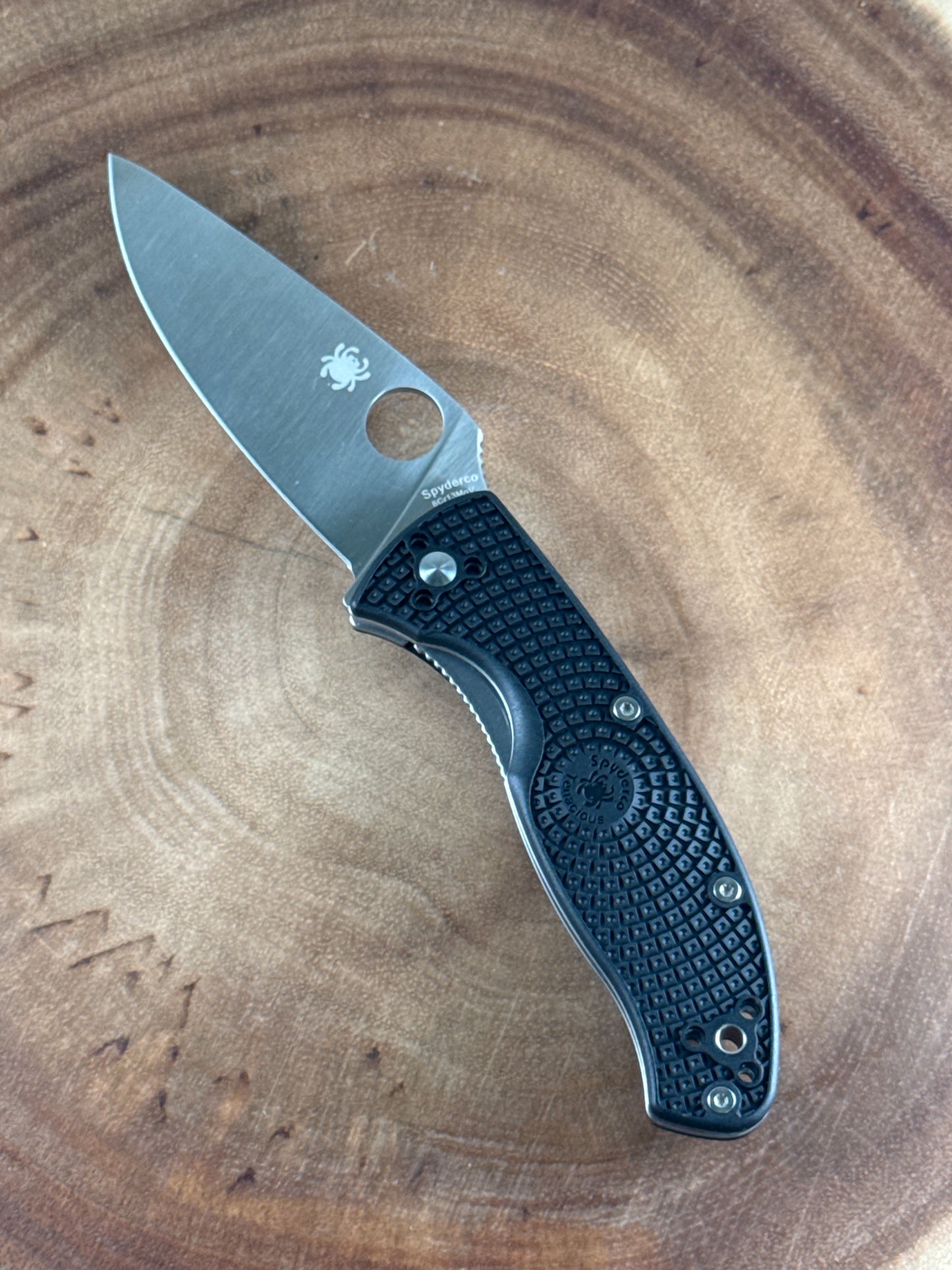 Spyderco Tenacious ( New with Box )