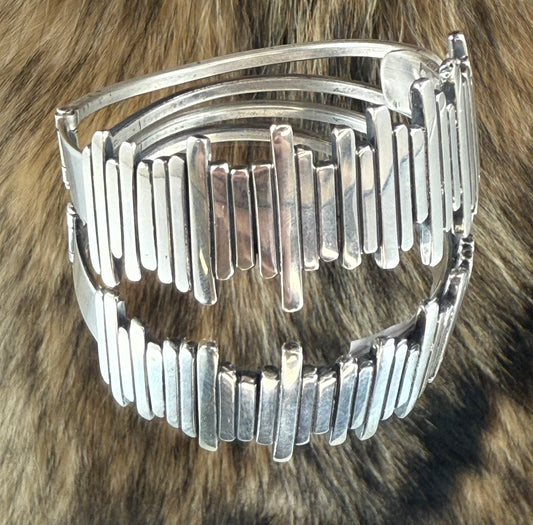 Fence post bracelet
