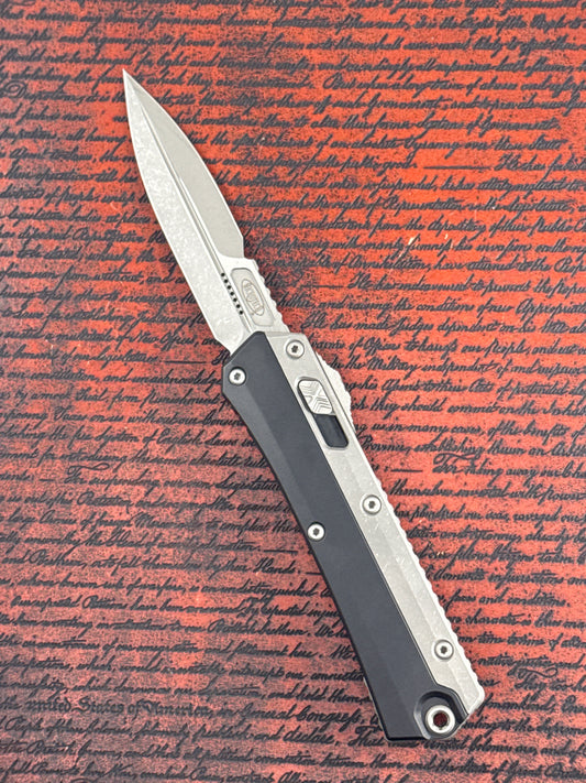 Microtech Glykon Bayonet Apocalyptic Overlay ( Preowned lightly used with Box)