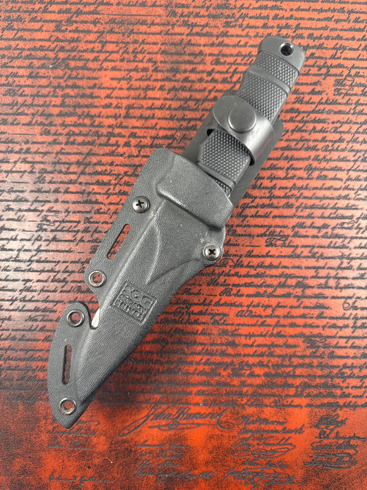 SOG M37 Seal Pup(used)