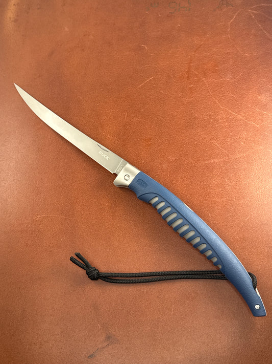 Buck Fillet ( New with box )