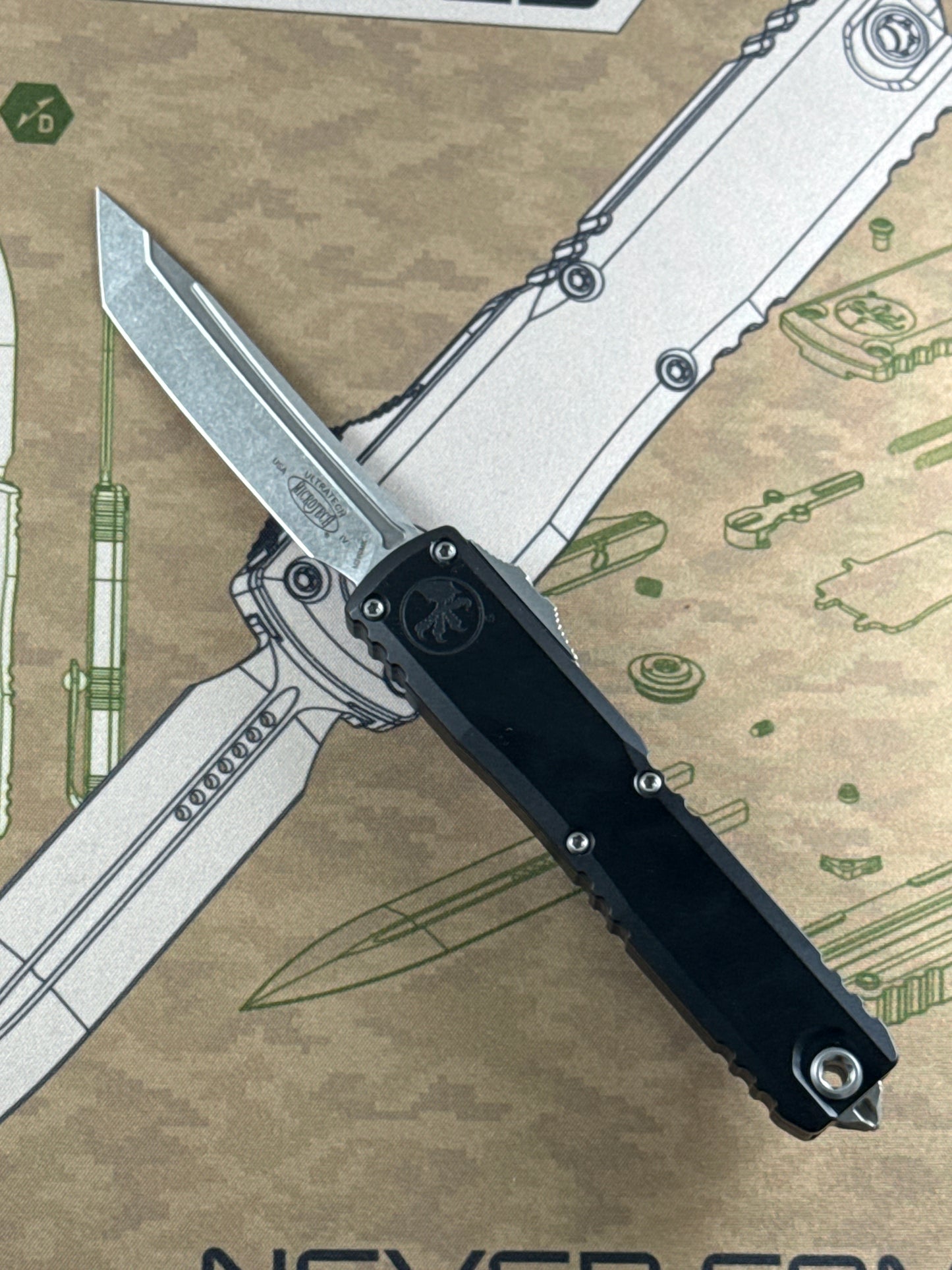 Microtech Ultratech D/E Gen IV ( Pre owned with box never carried )