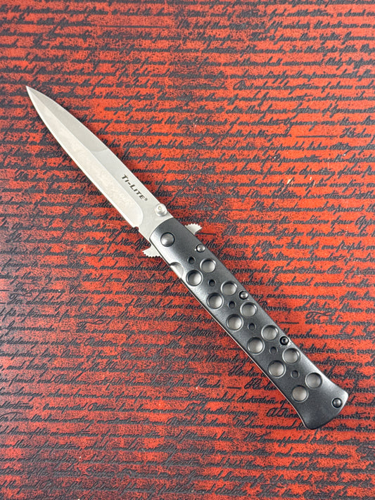 Cold steel Ti lite ( Used with Box )