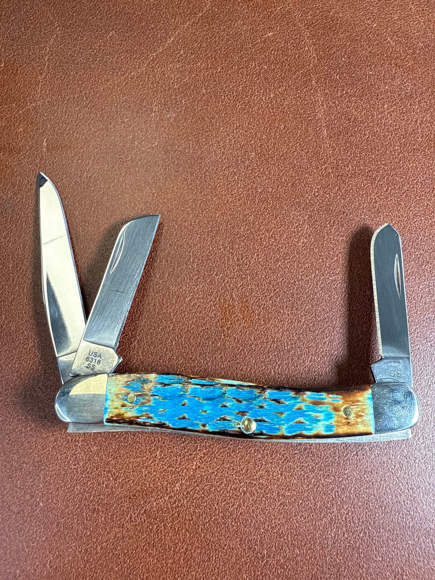 Sky blue bone Crandall jig medium stockman