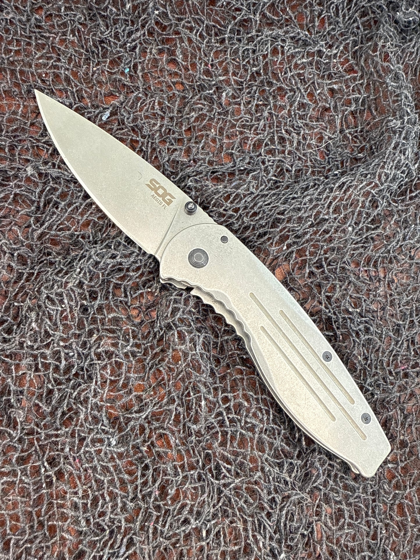 SOG AEGIS FL ( used ) without box