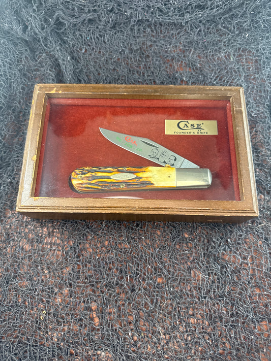 Case XX Founders knife with display case ( light wear )