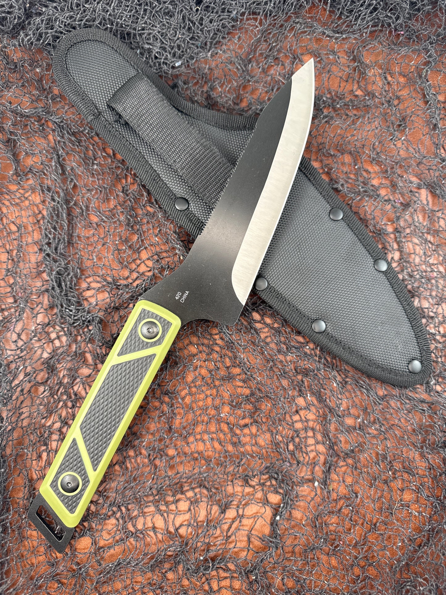 Sog HQ Terra grip ( new ) without box