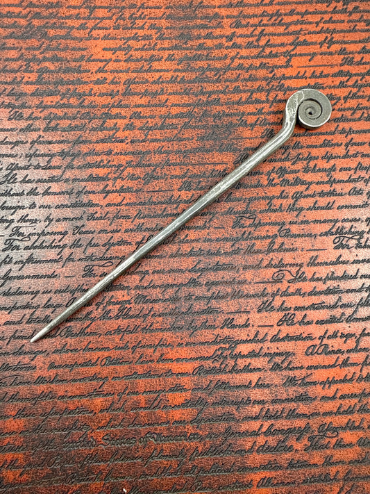 Spiral hair pin