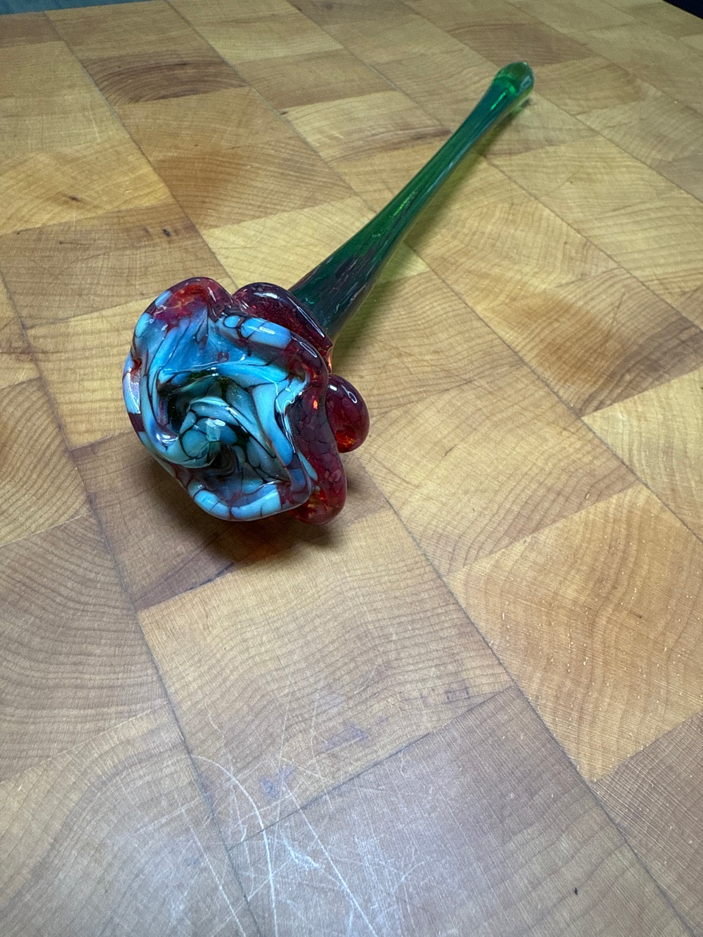 Medium glass rose
