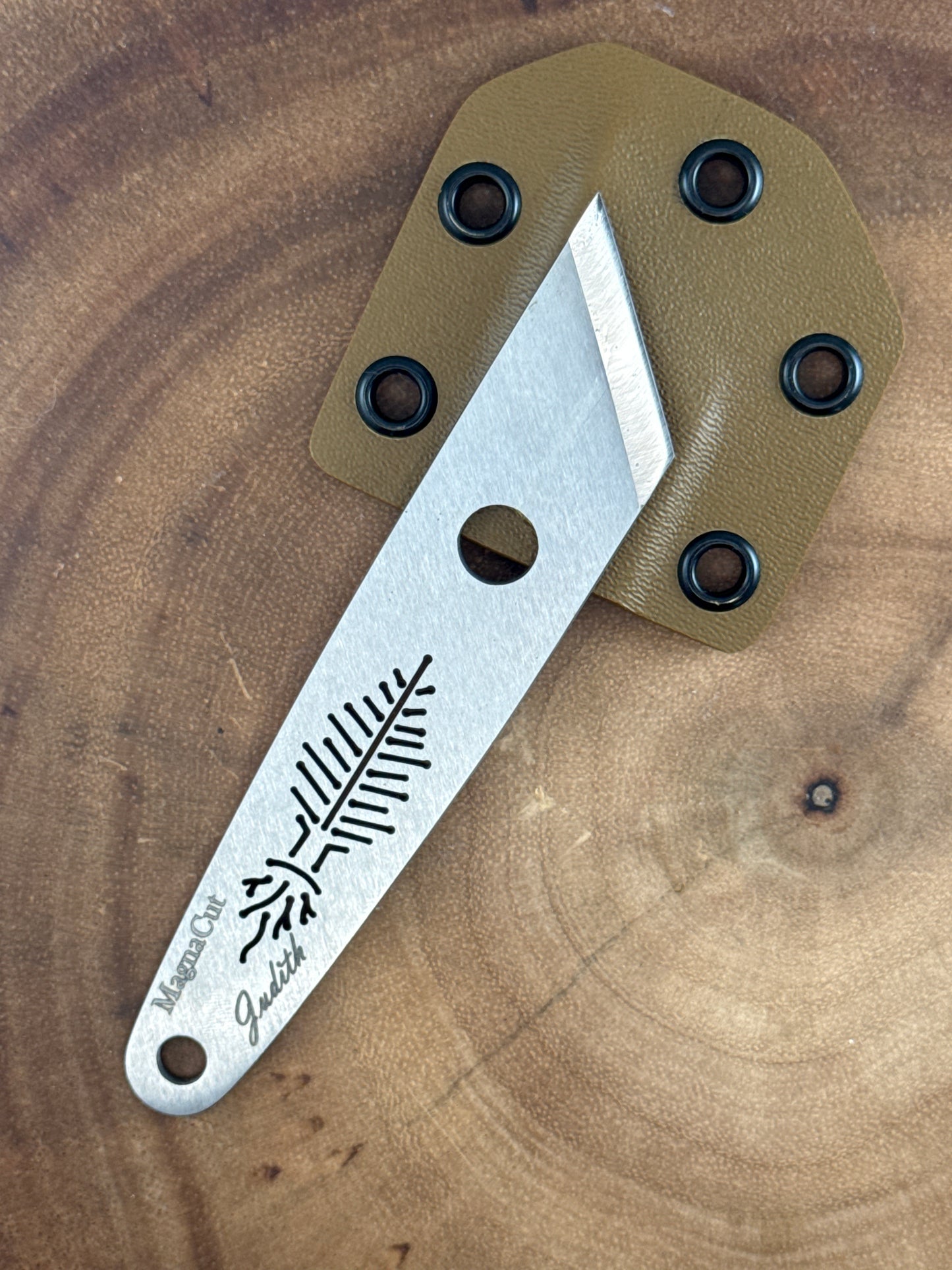 Flatwoods Tan Sheath ( Neck Knife )
