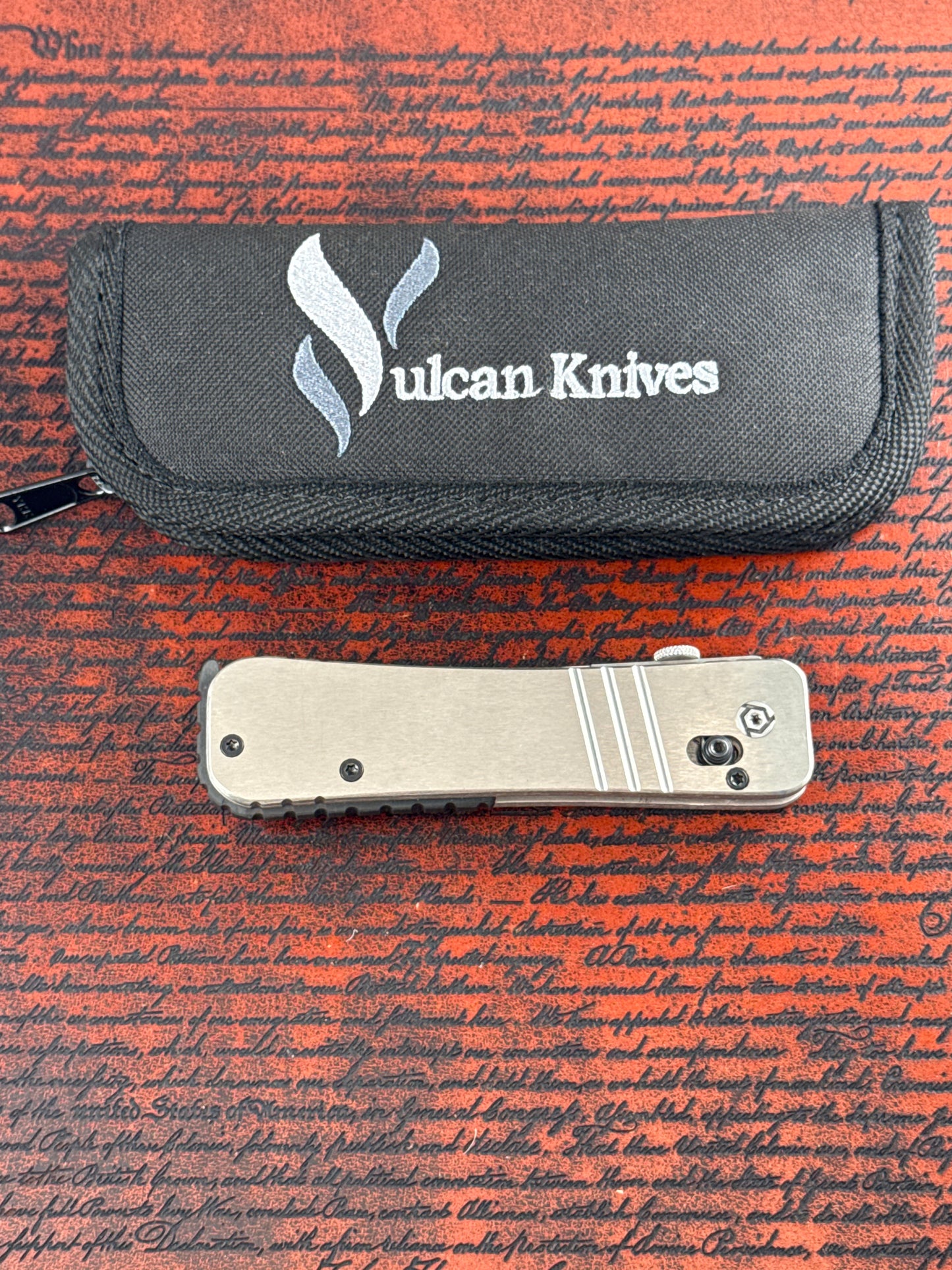 Vulcan Knives ( Used with Zip Case )